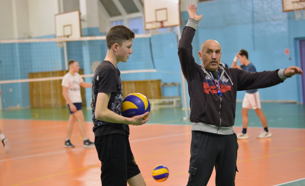 подарок тренеру женщине по волейболу